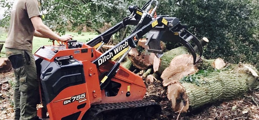 Carefell Tree Surgery Saves Manpower and Improves Productivity with Ditch Witch SK755