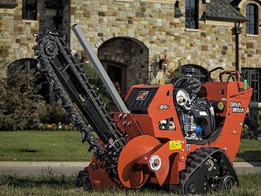 C24X WALK BEHIND TRENCHER - JOBSITE