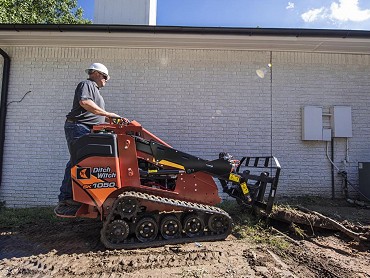 SK1050 MINI SKID STEER