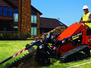 SK755 WITH TRENCHING ATTACHMENT - JOBSITE